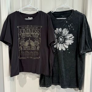 Maurices Women Graphic Crew Neck Short Sleeve Tee Shirts Bundle  XXL 1X Floral